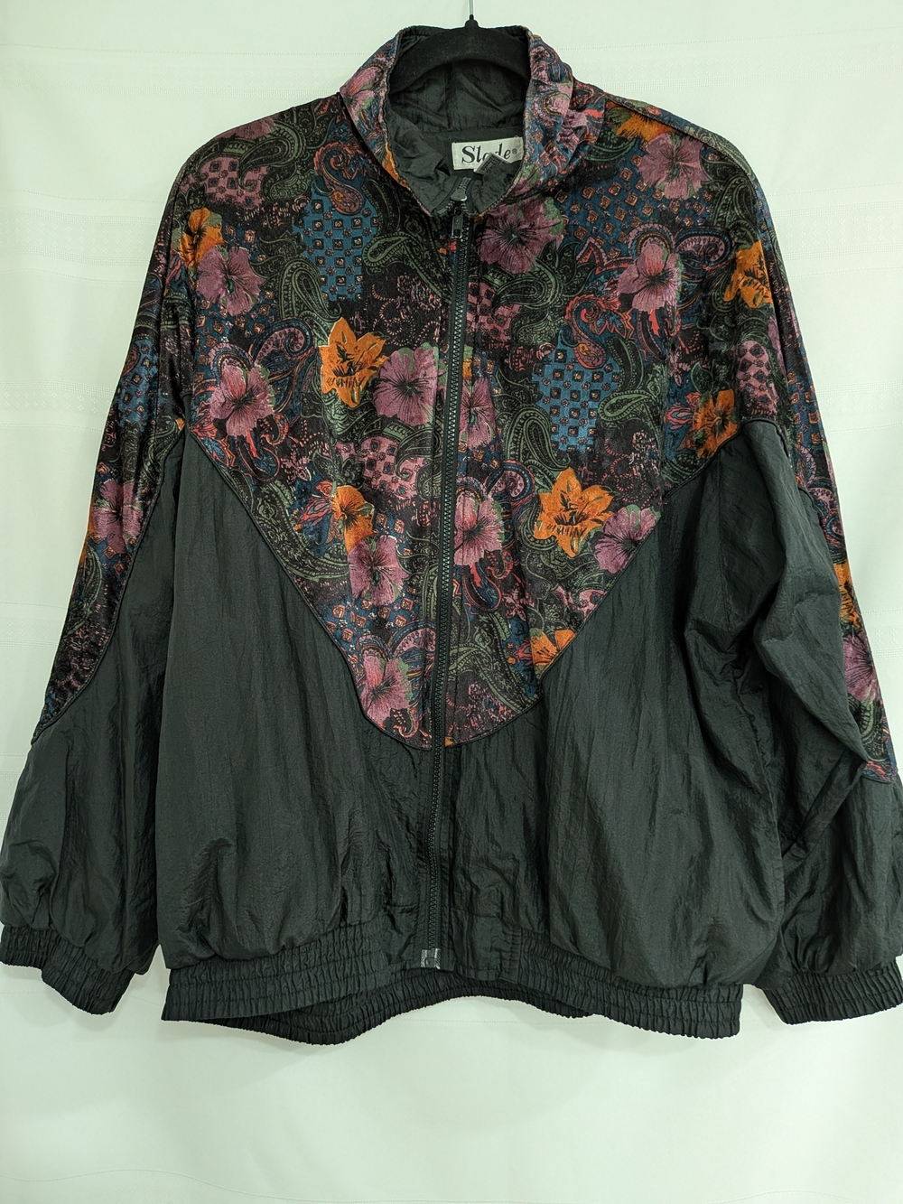 Vintage Black Floral Zip-Up Jacket